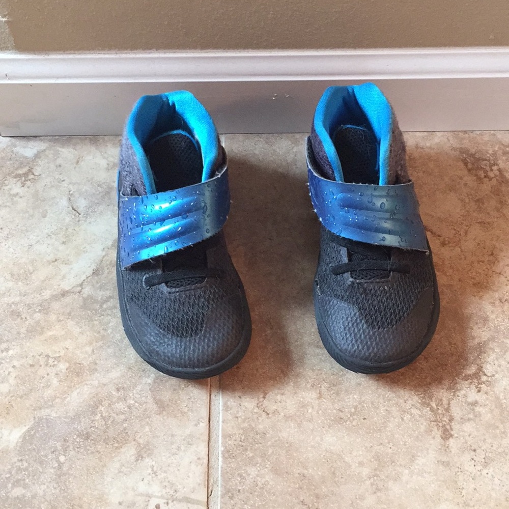 Nike Kyrie Velcro shoes
